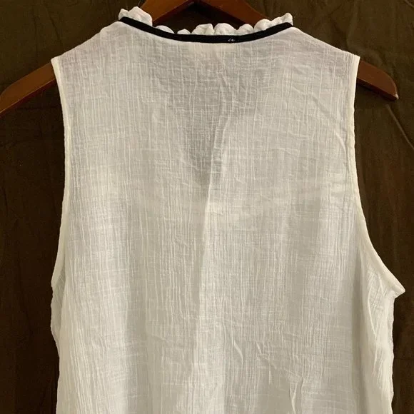 Flower & Feather Women´s White Top Blouse, Size XL - Picture 12 of 16